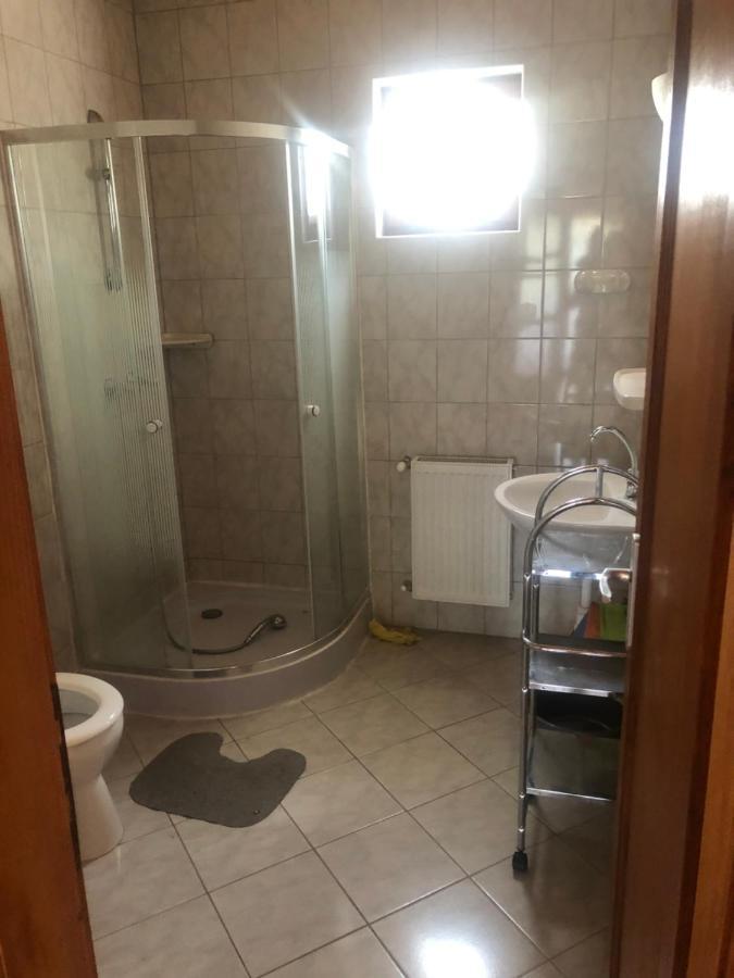 Zalakarosi Egerfa Nyaralohaz Foeldszinti Es Emeleti Apartman Exterior foto